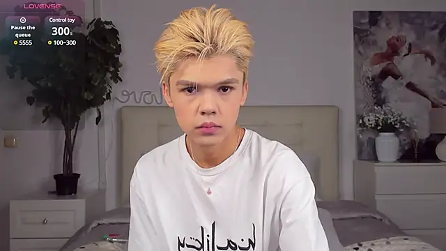 Felix Rey online show from 02/22/25, 08:31