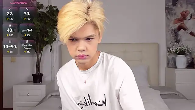 Felix Rey online show from 02/23/25, 04:57