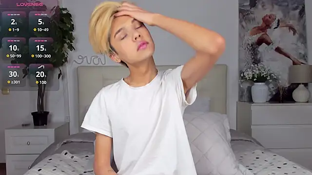 Felix Rey online show from 03/20/25, 07:35