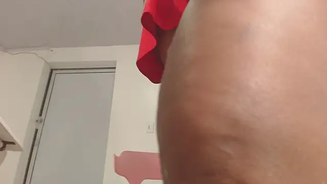 Kitty Mifl online show from 03/10/25, 11:06