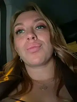 Snapshot of Sweet___Emily chatting on 01/03/25, 07:50 Sweet   Emily online show from 01/03/25, 07:50