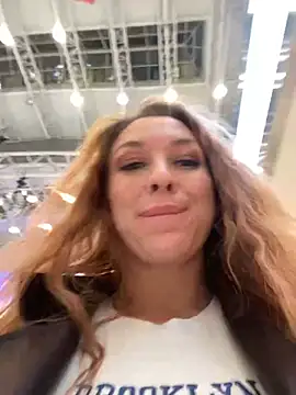 Snapshot of Sweet___Emily chatting on 01/05/25, 05:09 Sweet   Emily online show from 01/05/25, 05:09