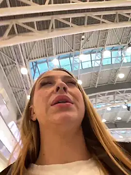 Sweet   Emily online show from 12/22/25, 12:13