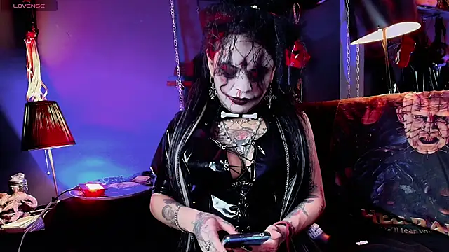 MorganaCrowley online show from 10/21/25, 07:58