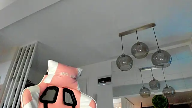 IreneVON online show from 10/15/25, 03:39