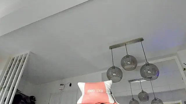 IreneVON online show from 10/17/25, 03:53