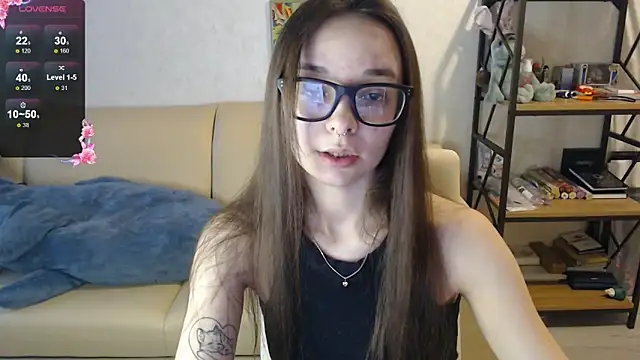 Snapshot of Amarieni chatting on 12/09/24, 01:13 Amarieni online show from 12/09/24, 01:13