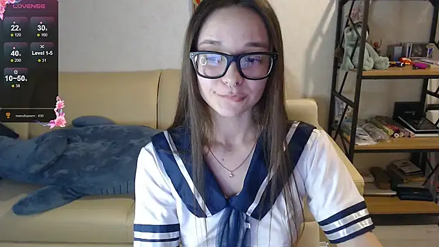 Snapshot of Amarieni chatting on 12/19/24, 02:24 Amarieni online show from 12/19/24, 02:24