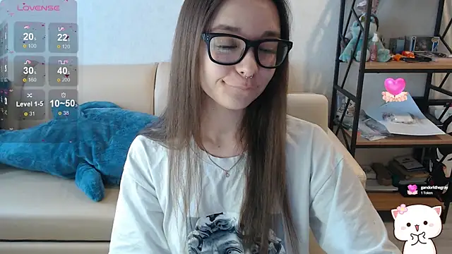 Snapshot of Amarieni chatting on 01/05/25, 11:26 Amarieni online show from 01/05/25, 11:26