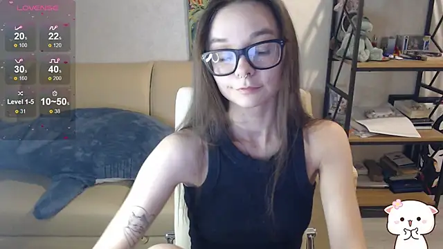 Snapshot of Amarieni chatting on 01/11/25, 02:58 Amarieni online show from 01/11/25, 02:58