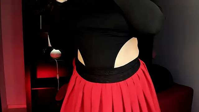 Snapshot of FioraMarmoris chatting on 02/06/26, 05:56 FioraMarmoris online show from 02/06/26, 05:56