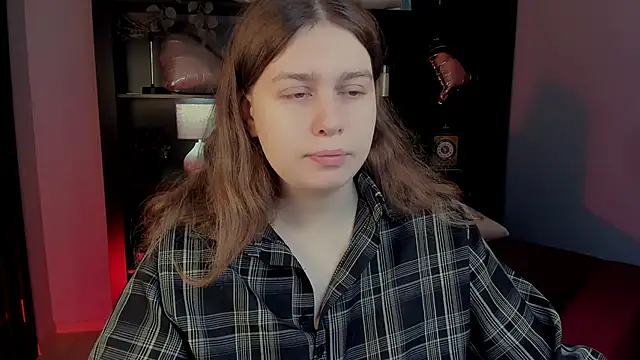 Snapshot of FioraMarmoris chatting on 02/15/26, 05:15 FioraMarmoris online show from 02/15/26, 05:15