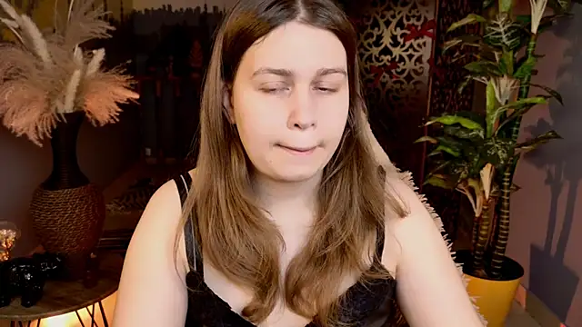 Snapshot of FioraMarmoris chatting on 02/19/26, 01:18 FioraMarmoris online show from 02/19/26, 01:18