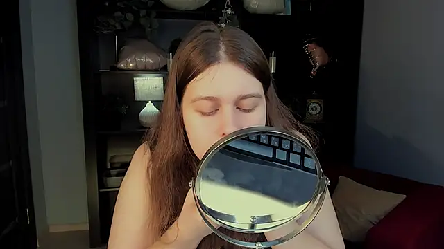 Snapshot of FioraMarmoris chatting on 02/22/26, 05:40 FioraMarmoris online show from 02/22/26, 05:40