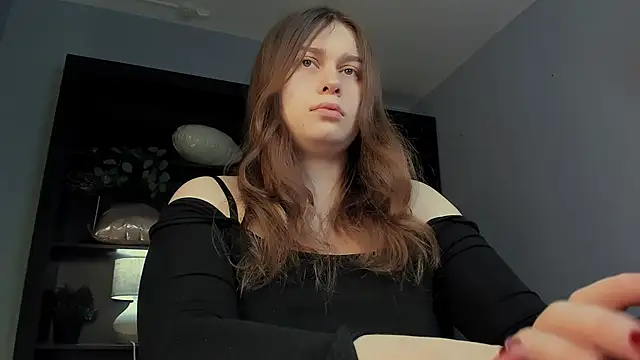 Snapshot of FioraMarmoris chatting on 02/25/26, 06:56 FioraMarmoris online show from 02/25/26, 06:56