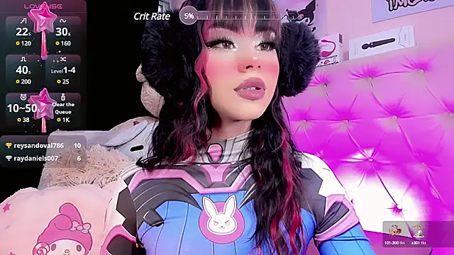 Cute Roxxy online show from 12/15/24, 12:49