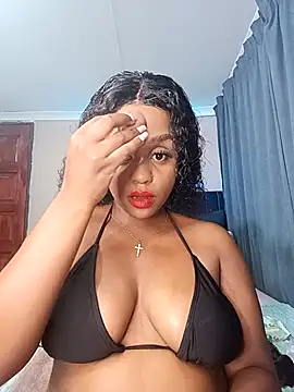 Queen-Chocolate online show from 02/07/26, 11:08