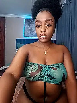 Queen-Chocolate online show from 02/25/26, 09:35