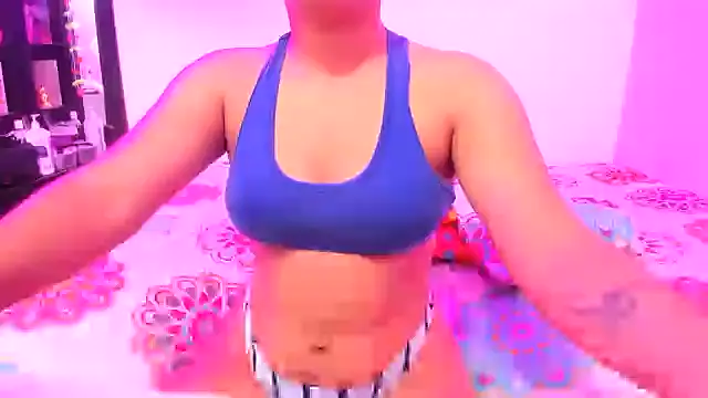 Ivonnesweets online show from 01/31/25, 12:17