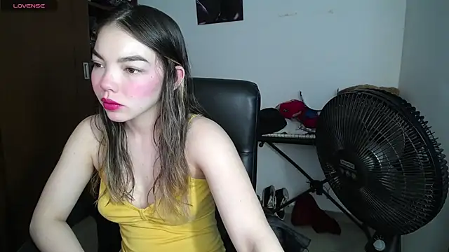 venelope1 online show from 02/16/25, 10:43