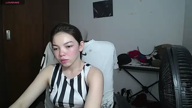 venelope1 online show from 02/22/25, 05:23