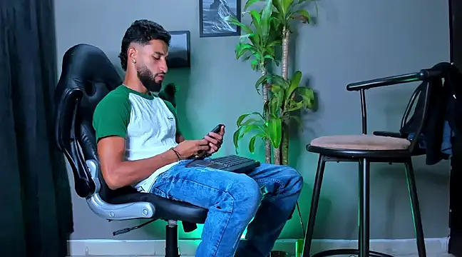 Damian 022 online show from 12/27/24, 04:26