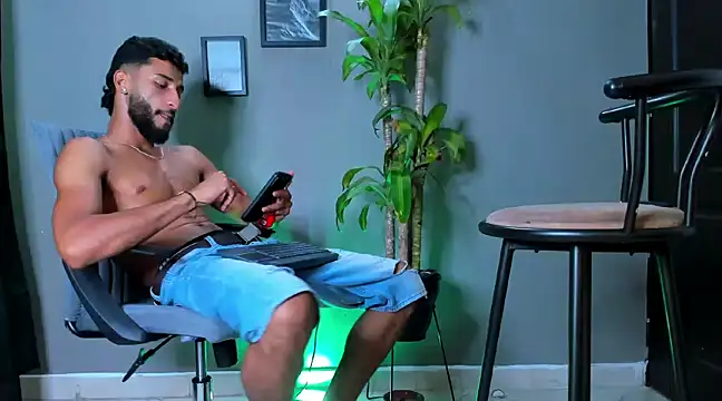 Damian 022 online show from 01/24/25, 10:51