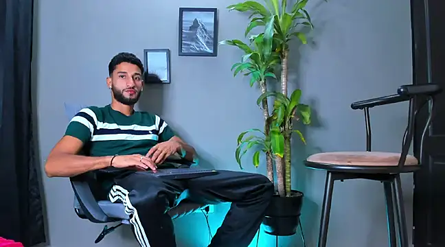 Damian 022 online show from 02/19/25, 09:25