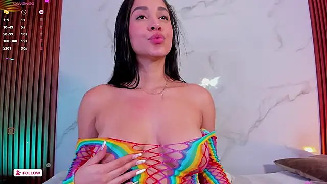 Snapshot of amelie_leigh chatting on 12/16/24, 10:18 amelie leigh online show from 12/16/24, 10:18