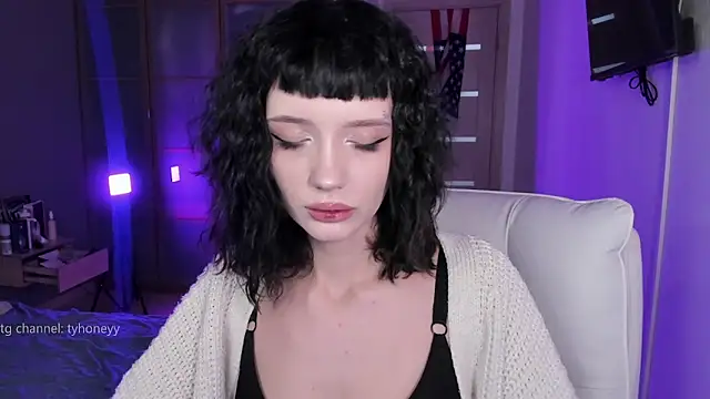 Snapshot of ElizabethBritanny chatting on 02/14/26, 08:49 ElizabethBritanny online show from 02/14/26, 08:49