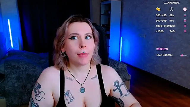 Snapshot of Blueberry-baby chatting on 03/02/25, 11:50 Blueberry-baby online show from 03/02/25, 11:50