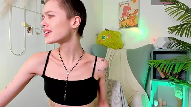 PamelaYong online show from 02/02/25, 01:41