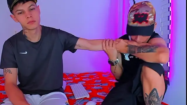 HOT boy2025 online show from 12/02/24, 07:05