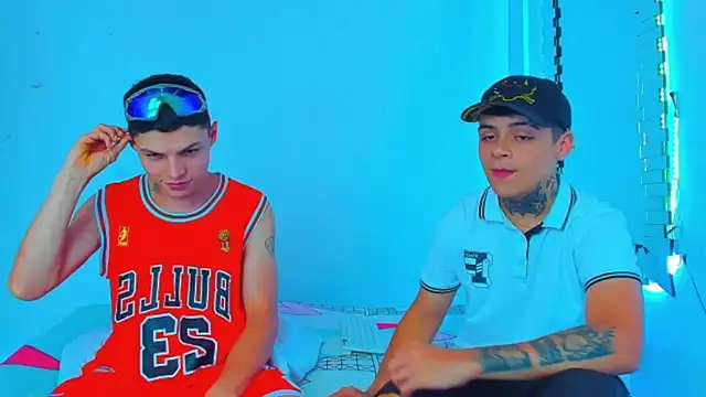 HOT boy2025 online show from 02/03/25, 08:03