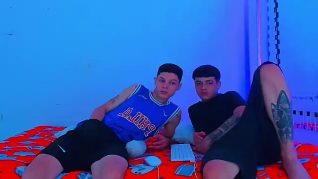 HOT boy2025 online show from 02/23/25, 04:17