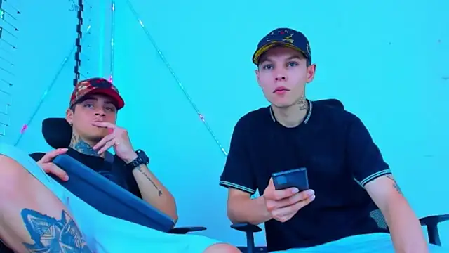 HOT boy2025 online show from 10/06/25, 06:49