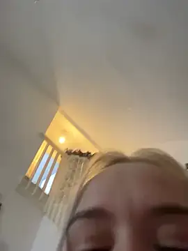 Snapshot of Submissivequeenjessie chatting on 12/22/24, 11:20 Submissivequeenjessie online show from 12/22/24, 11:20