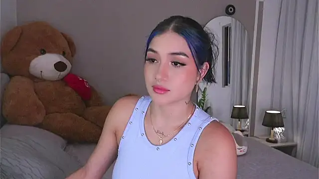 AnnyHizzle online show from 10/11/25, 11:03