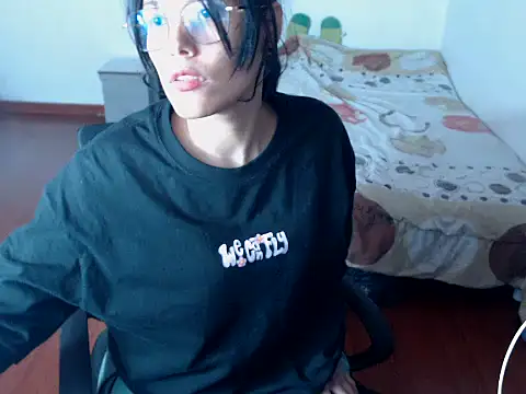 home vlak online show from 11/11/25, 11:49