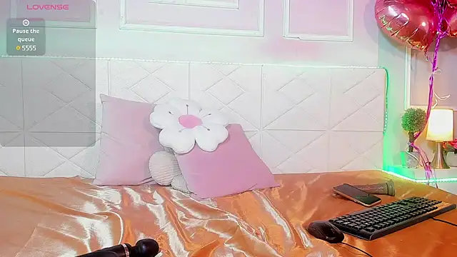 OraLarson online show from 03/17/25, 02:45