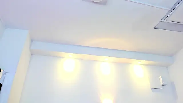 Snapshot of Juliabadlee chatting on 03/21/25, 03:44 Juliabadlee online show from 03/21/25, 03:44