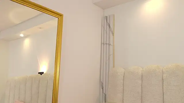 Juliabadlee online show from 11/06/25, 07:48