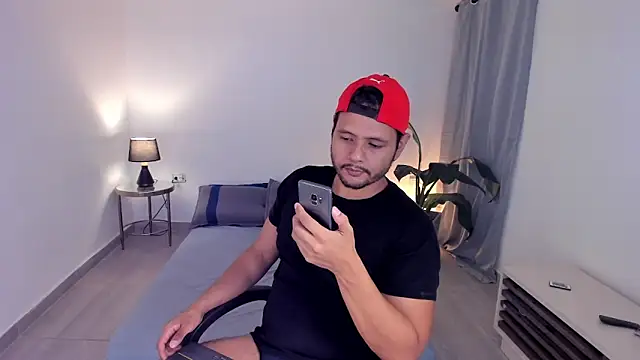 Nate Ocean online show from 12/18/25, 01:11