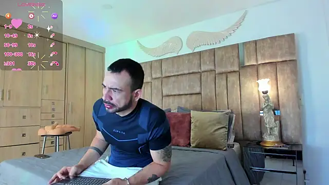 petterwilly1 online show from 10/21/25, 03:13