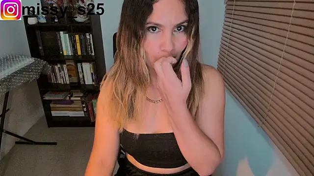 gigi stephans online show from 02/02/26, 01:37