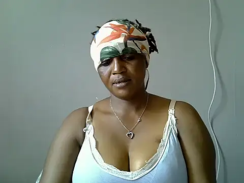 Hot Caro online show from 12/28/24, 10:58