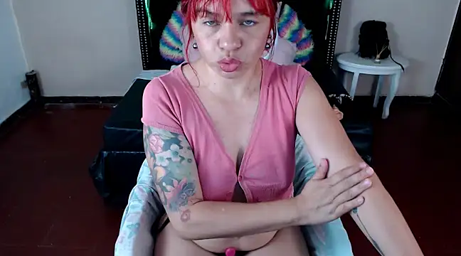 Snapshot of VioletaaaSlave chatting on 01/13/25, 02:11 VioletaaaSlave online show from 01/13/25, 02:11