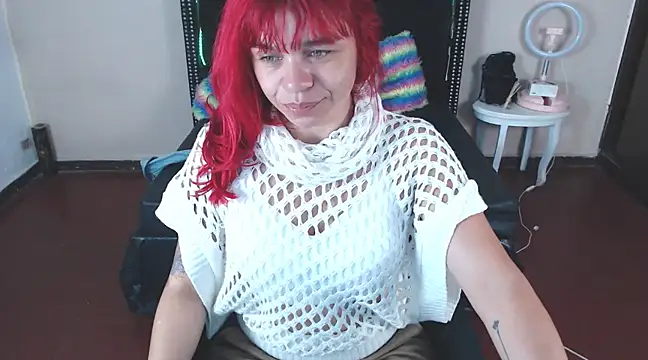 Snapshot of VioletaaaSlave chatting on 02/11/25, 11:10 VioletaaaSlave online show from 02/11/25, 11:10