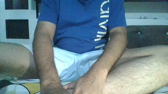 Snapshot of lovehalf08 chatting on 06/07/26, 09:02 lovehalf08 online show from 06/07/26, 09:02