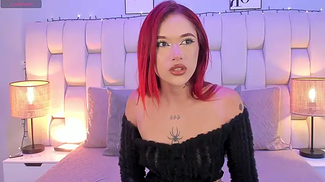 SkinnyFoxy online show from 12/13/25, 07:53